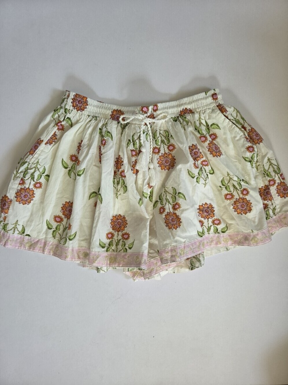 NWOT Old Navy High-Waisted Volume Flounce Shorts floral feminine ditsy sz L